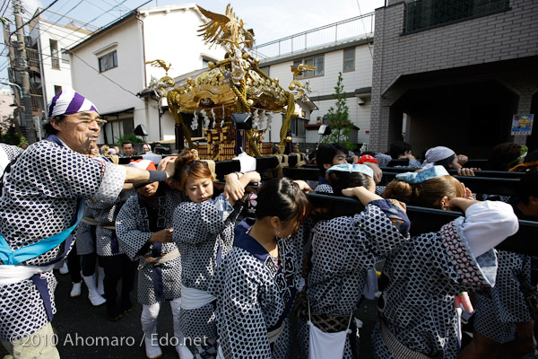 碑文谷八幡例大祭