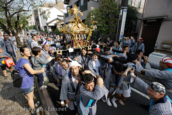 碑文谷八幡例大祭