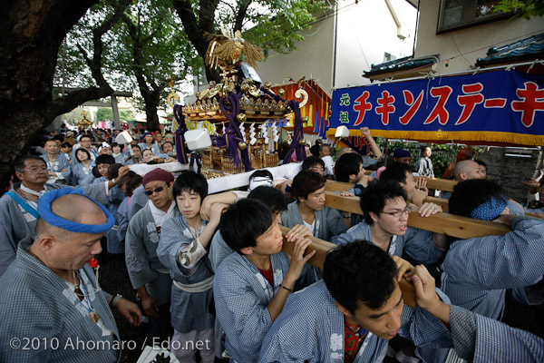 碑文谷八幡例大祭