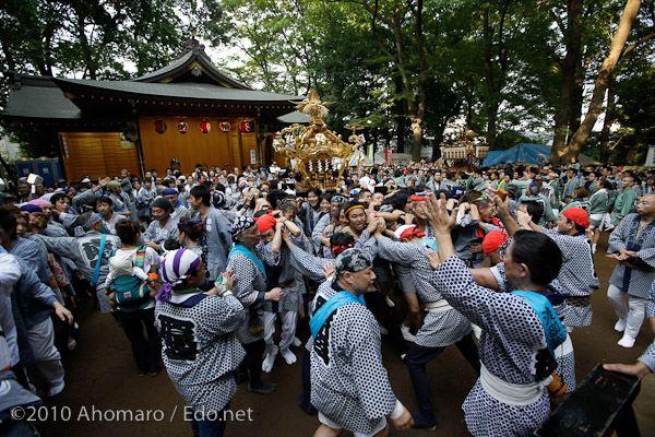 碑文谷八幡例大祭