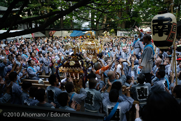 碑文谷八幡例大祭